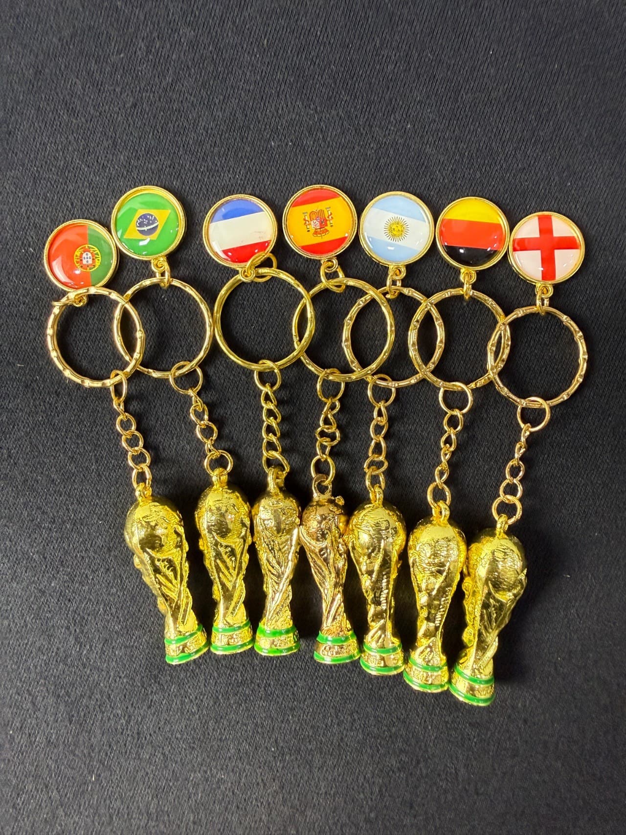 KEY RINGS, medals