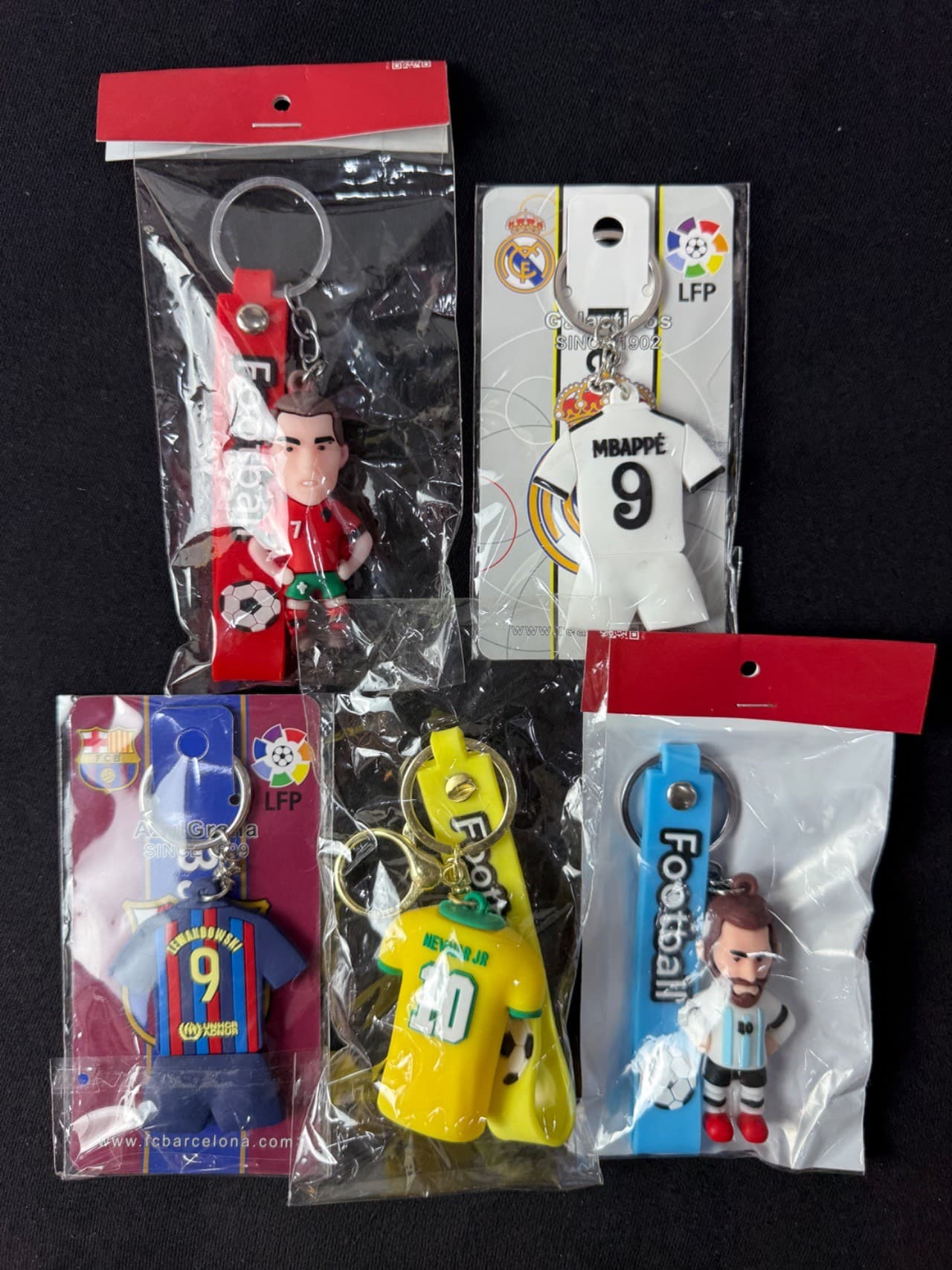 Player’s jersey & mannequin key rings