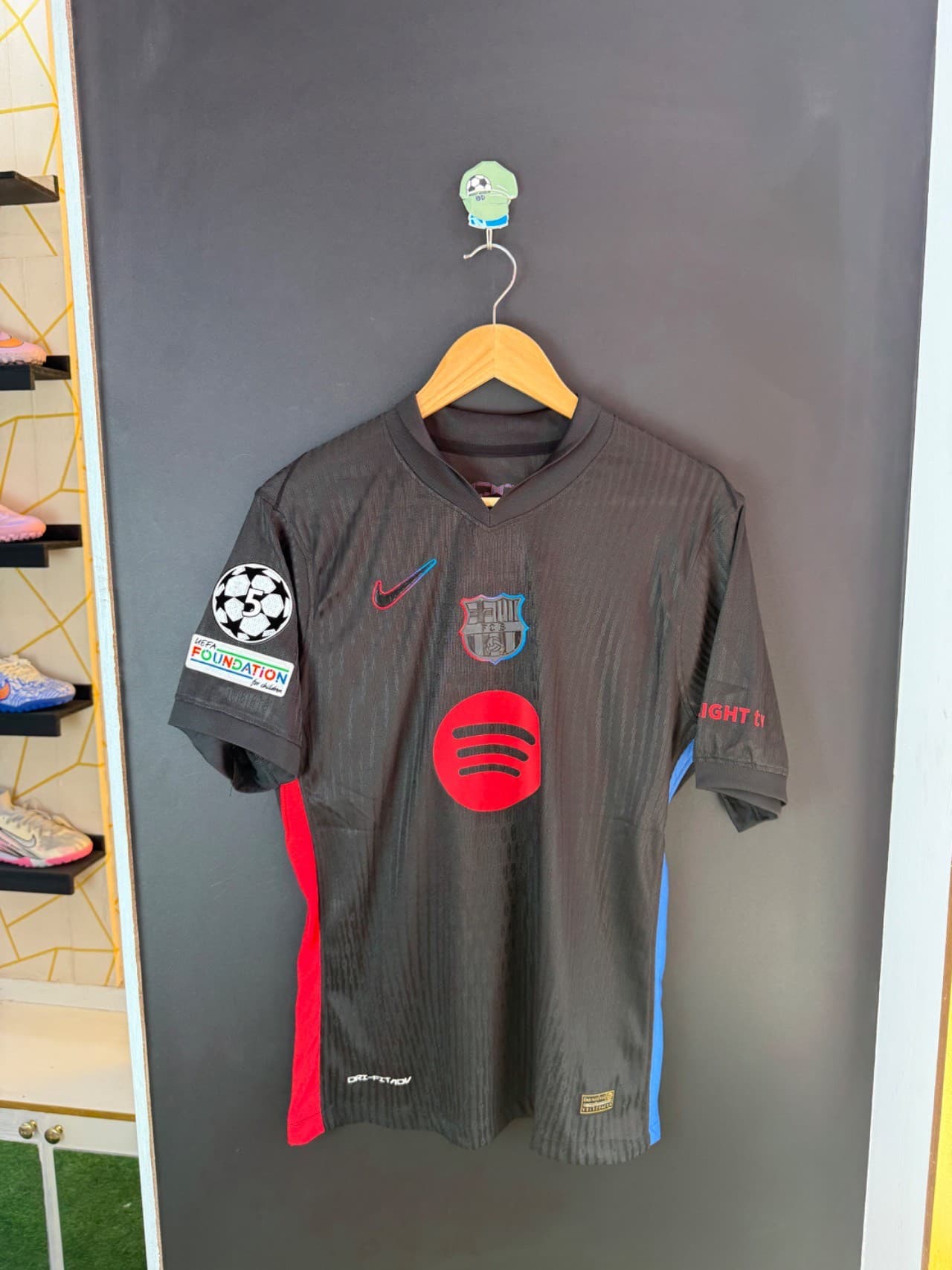 Barca 24-25 away regular