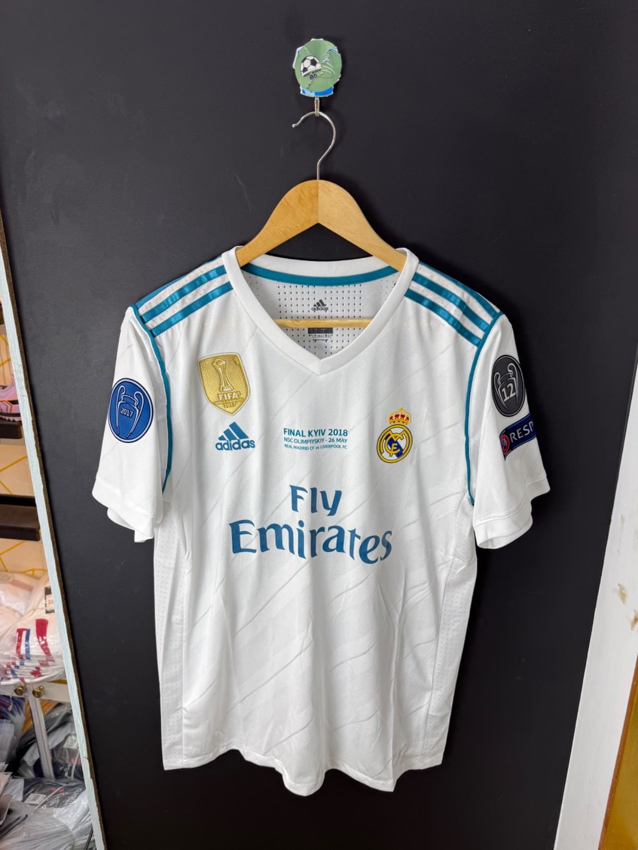 Real madrid 2017-18 home Half sleeves player grade